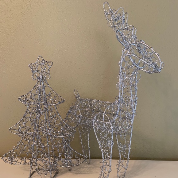 Wire Metal Mesh Reindeer & Christmas Tree - Picture 9 of 16